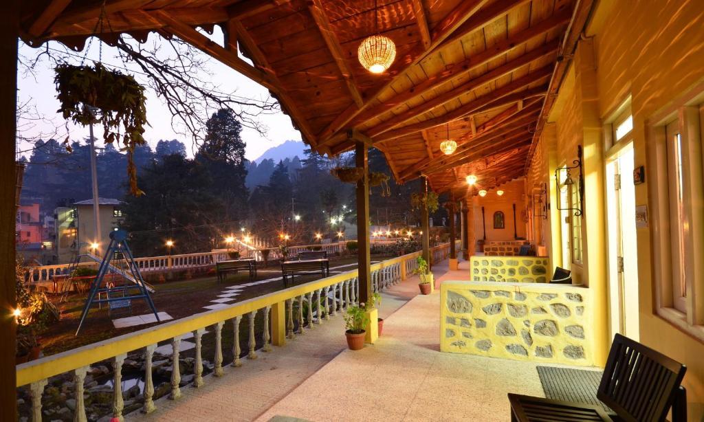 The Pavilion Nainital Exteriör bild
